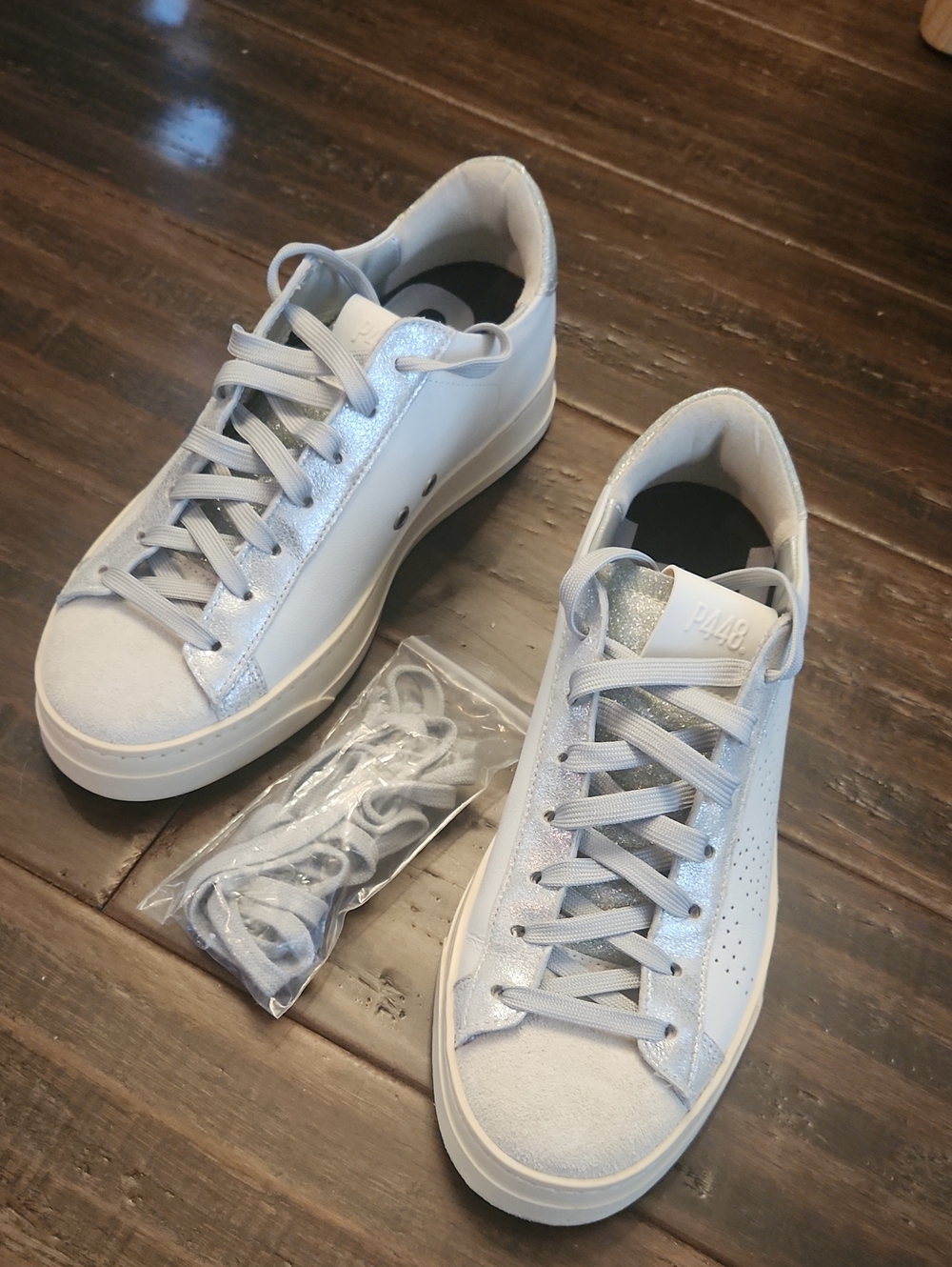 P448 Women's Low-Top Sneakers in Light Gray with Metallic Accents